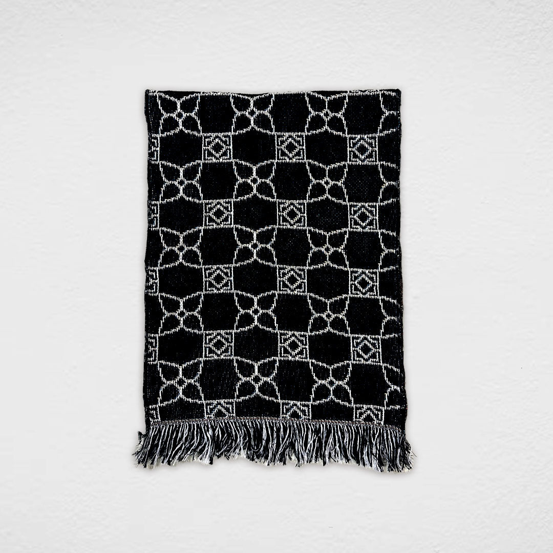 Tapestry Scarf - Black Diamond Drip